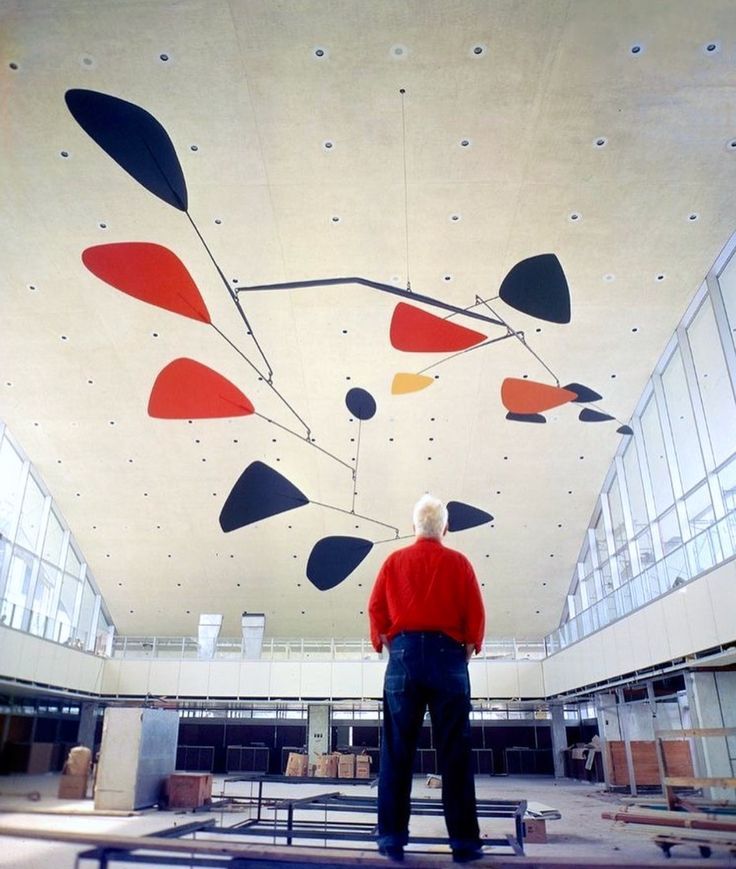 Alexander Calder, Saché : l'atelier et les objets du quotidien, du grille-pain au mobile