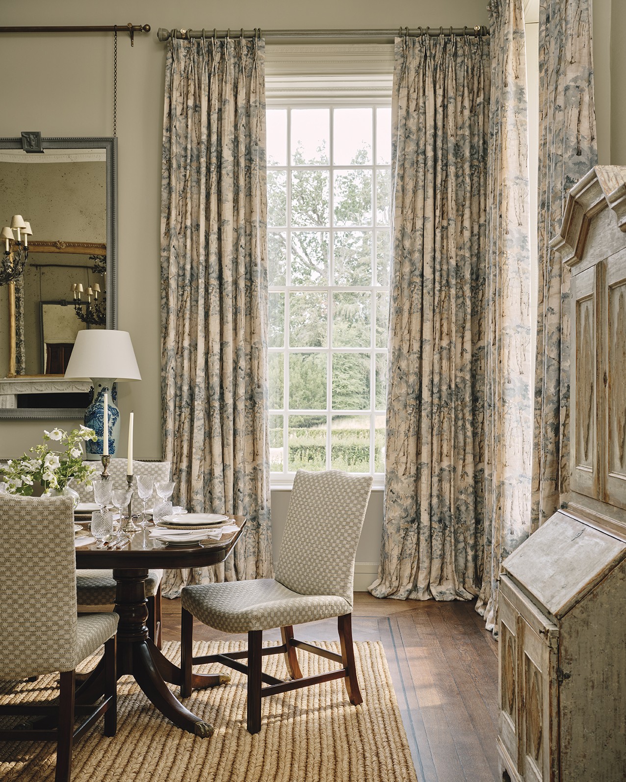 Colefax and Fowler: the yellow room that fixed the English style — Beyit Magazine