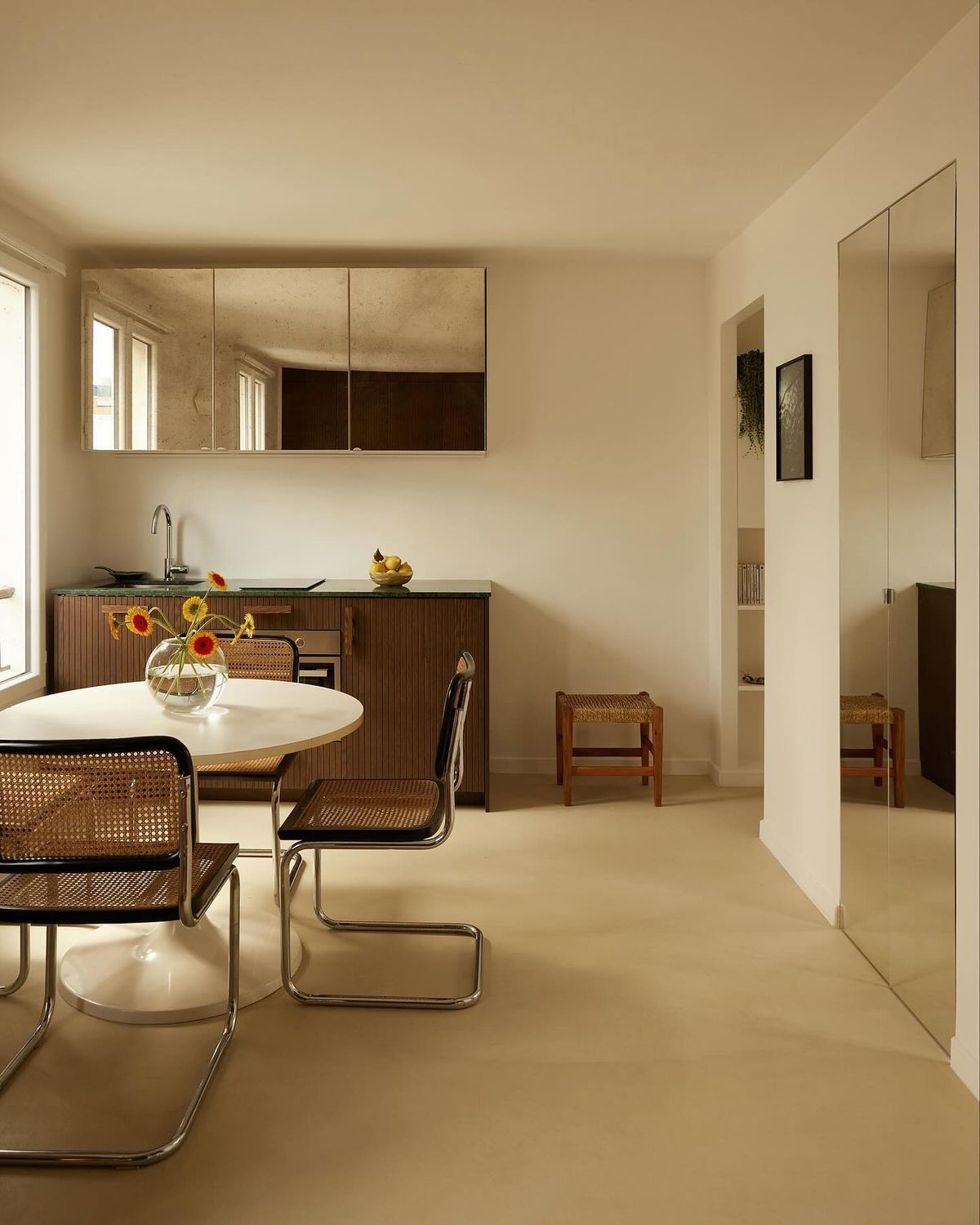 Internet's Favorite Chair — Mai 2026 : la Cesca de Marcel Breuer — illustration 5