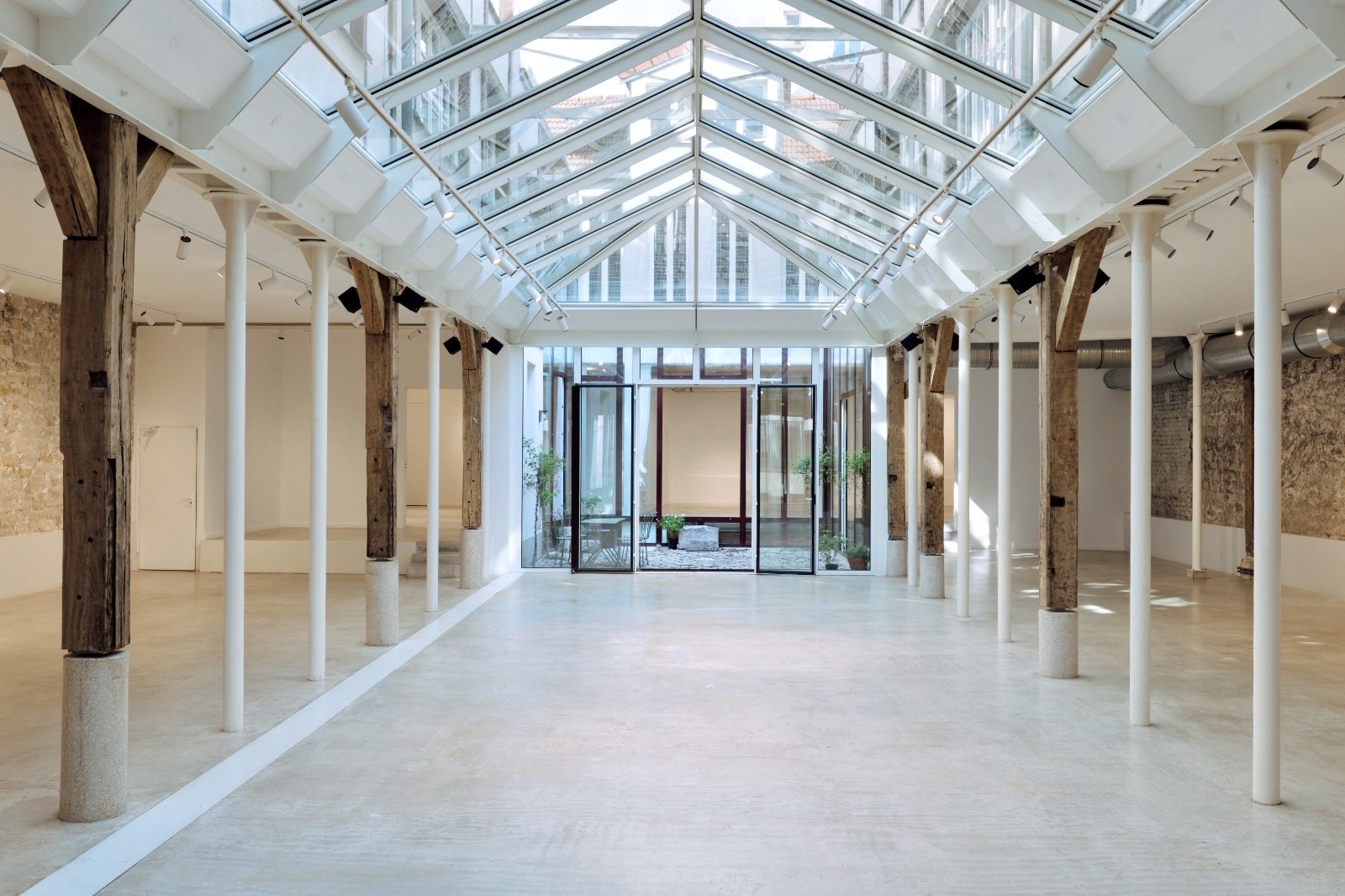 The JAD at Avril: Fifteen Makers Who Want to Be Copied — Beyit Magazine