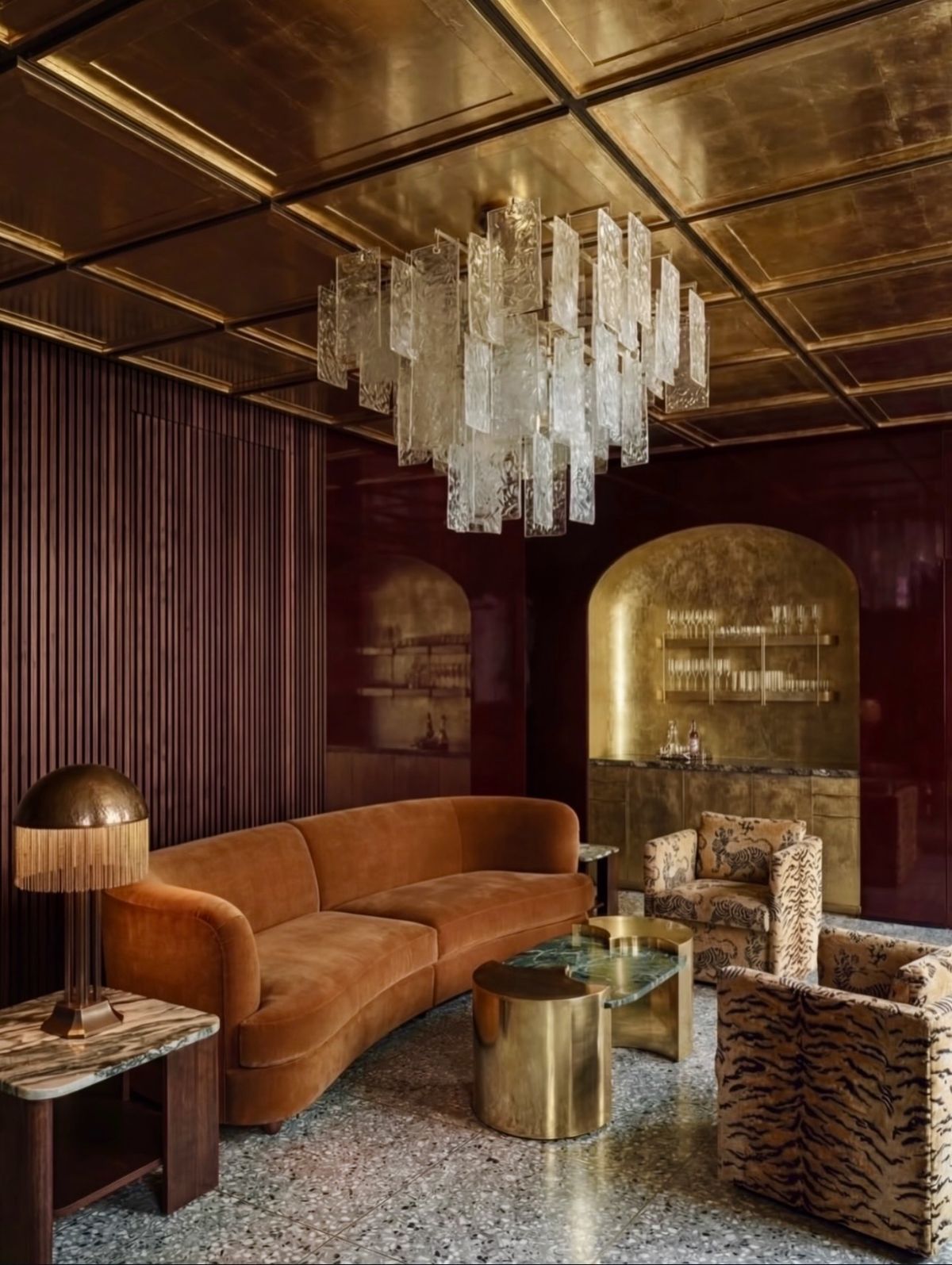 Finisce l'era del silent luxury — couverture article Beyit Magazine