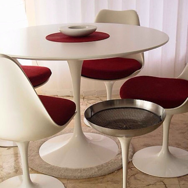 Table Tulip de Saarinen : l'originale Knoll et ses imitations — illustration 2
