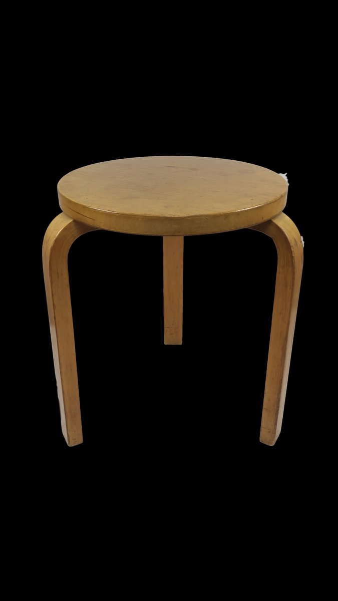 Le Stool 60 — Alvar Aalto, 1933