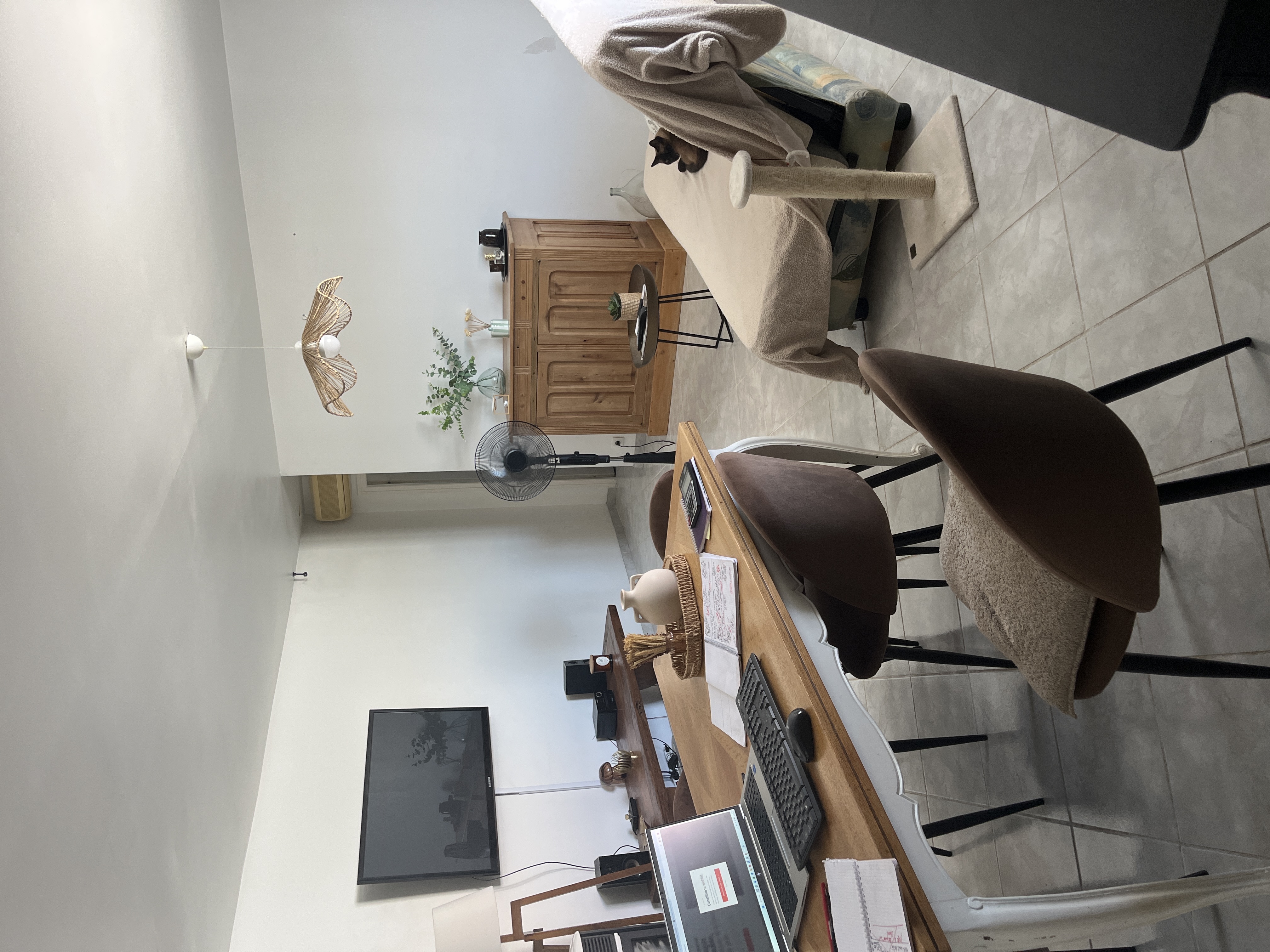 Japandi Workspace Chaleur