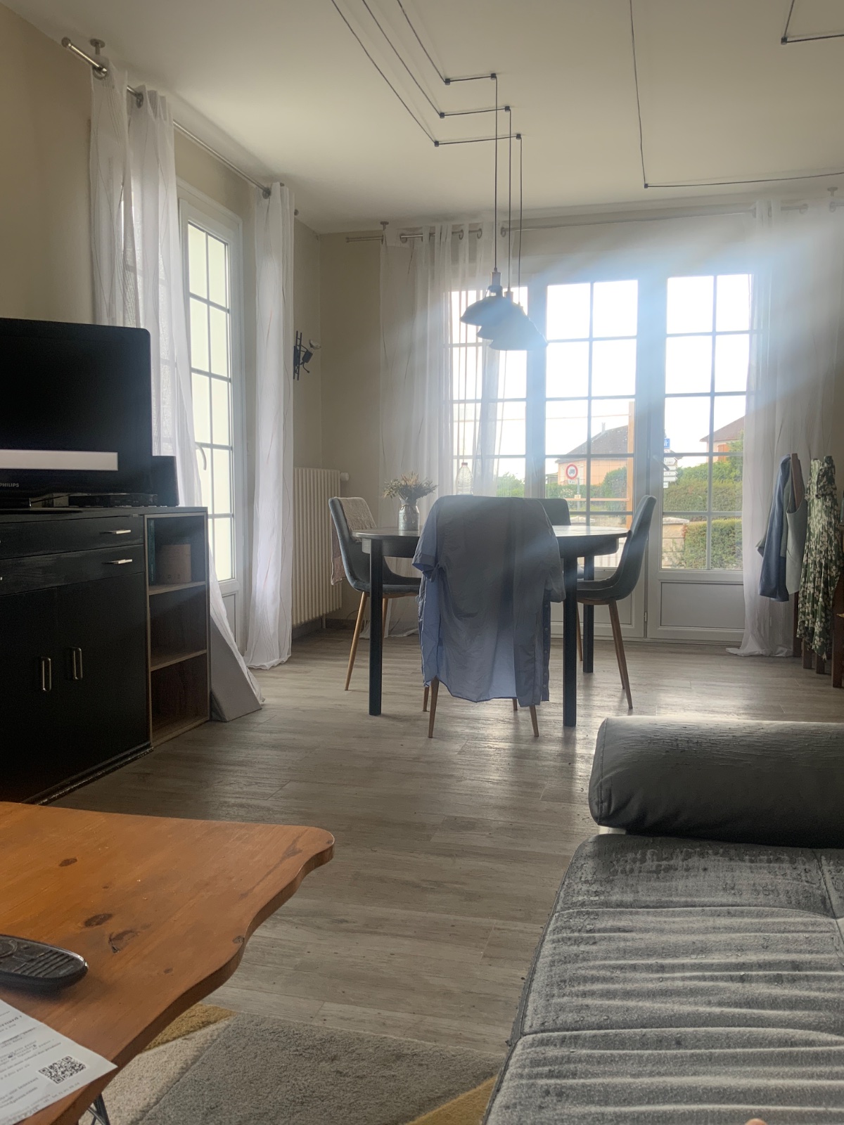 Minimalisme Scandinave Lumineux — intérieur style Japandi sur Beyit